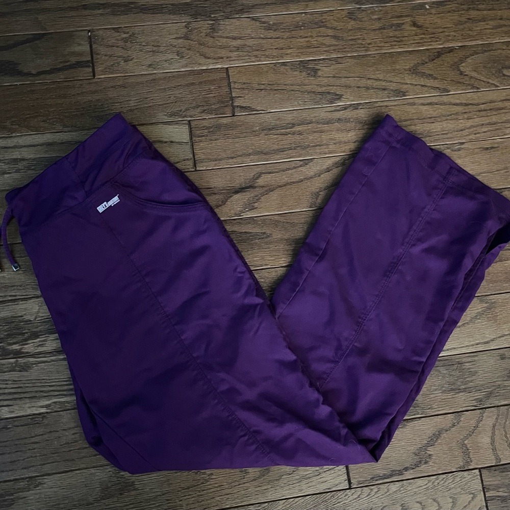 Purple grey’s Anatomy, scrub pants